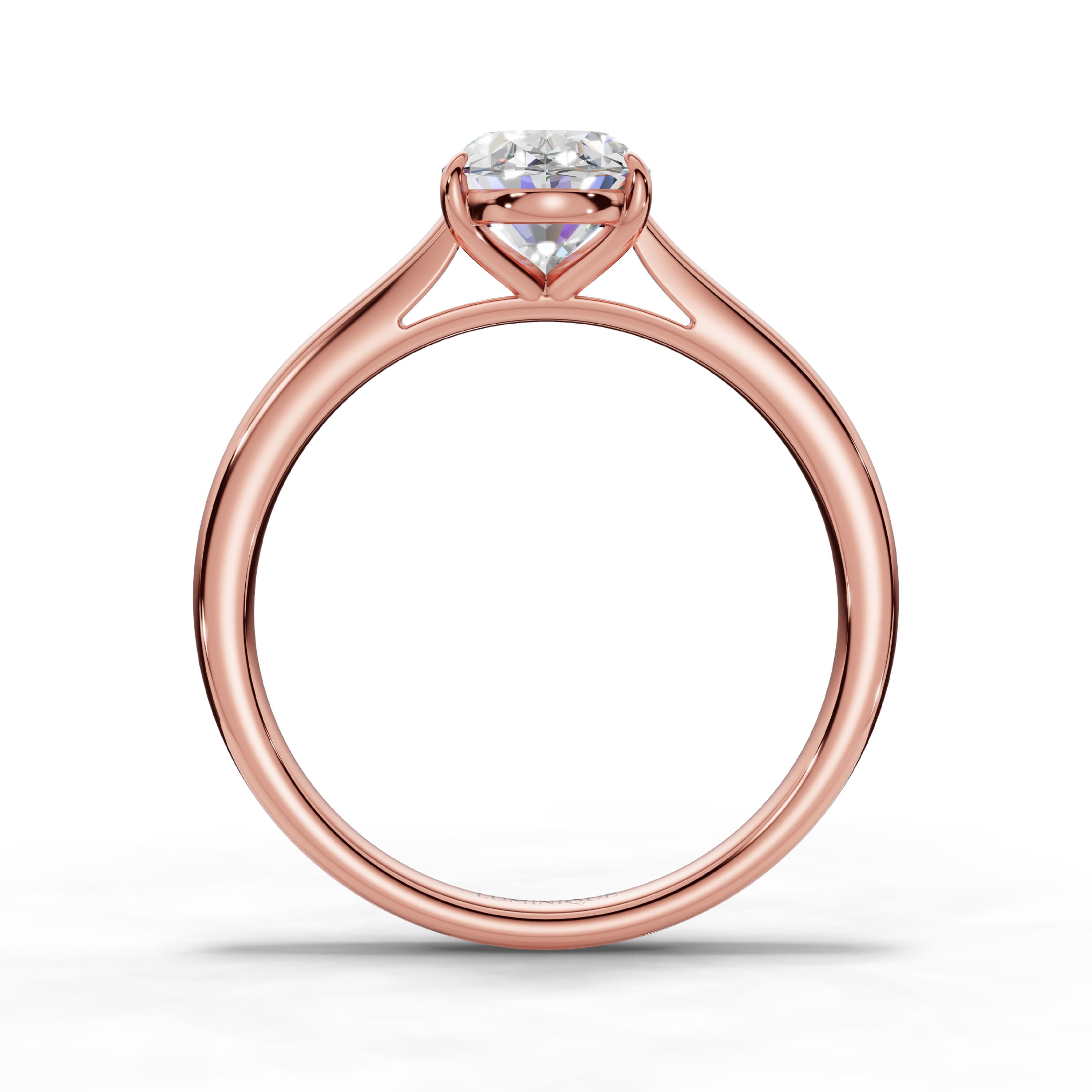 N°04 Oval Solitaire Ring