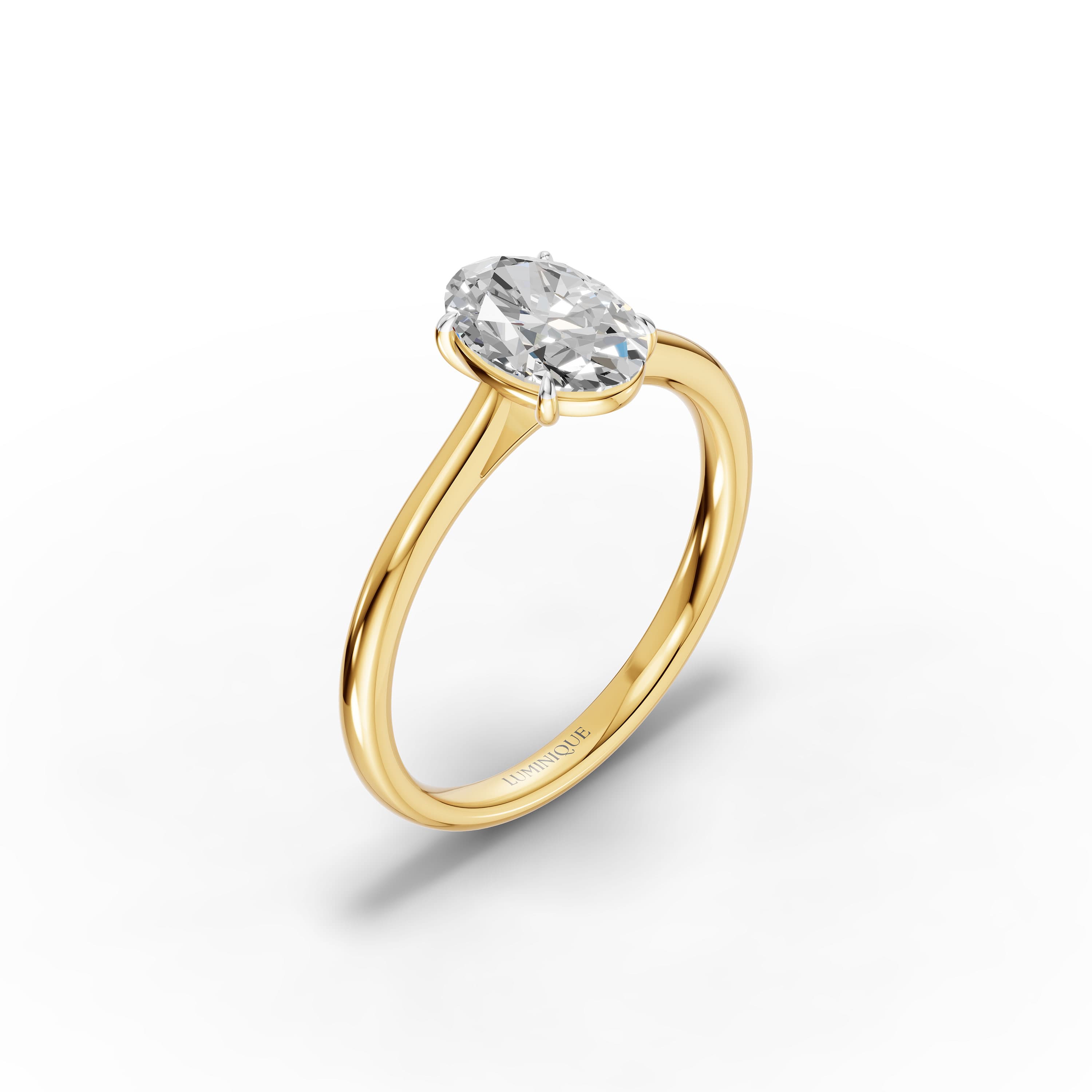 N°04 Oval Solitaire Ring in yellow gold with lab grown diamonds, view 3