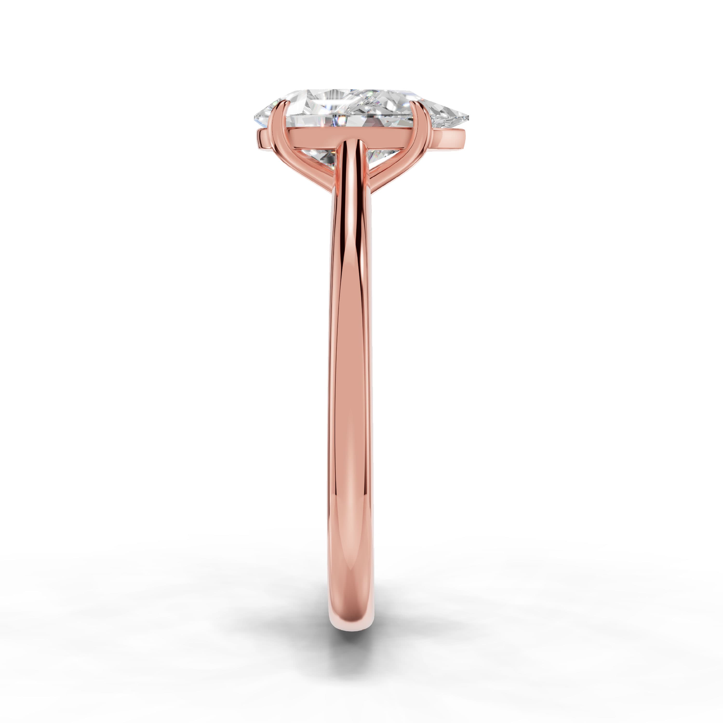 N°05 Pear Solitaire Ring