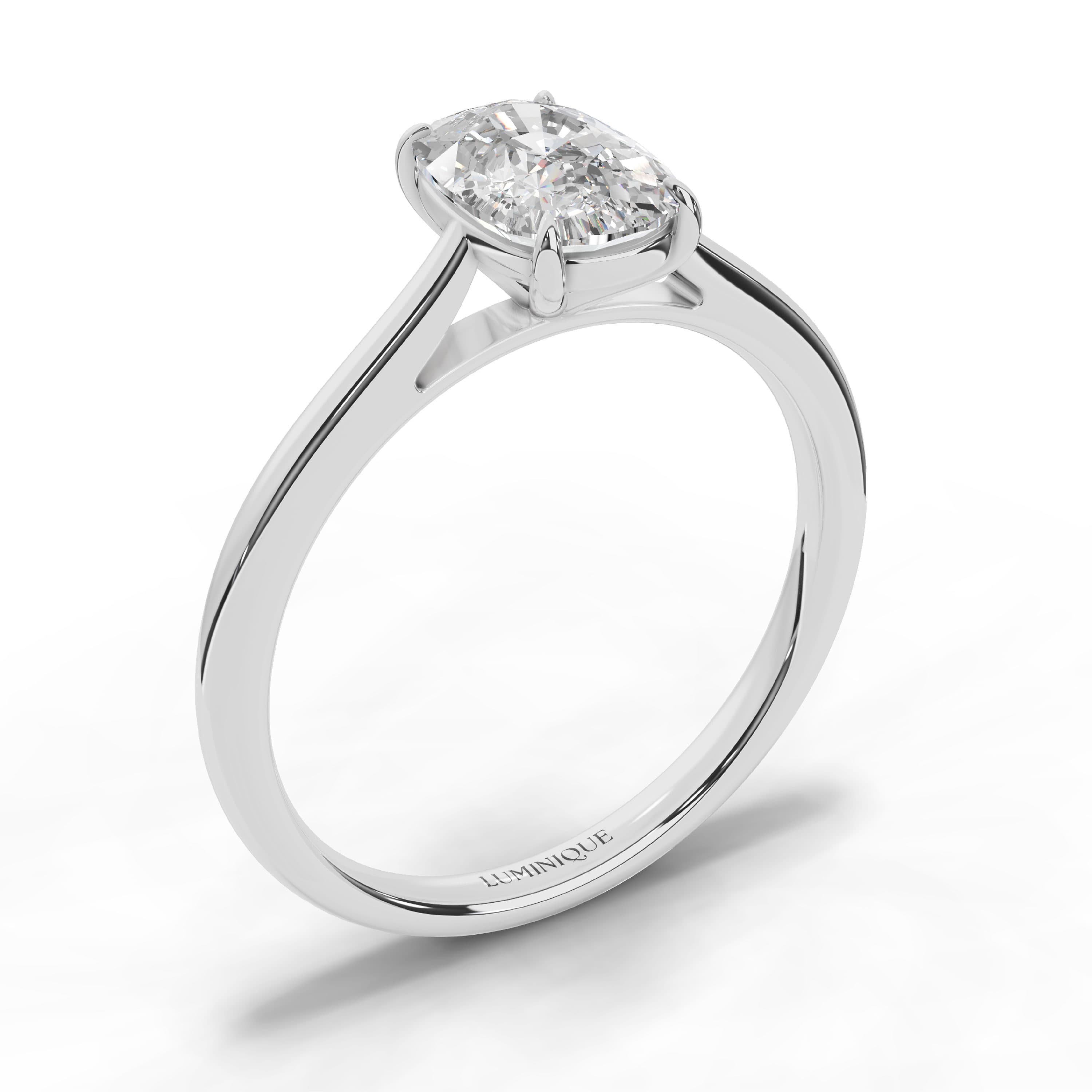 N°08 Cushion Solitaire Ring