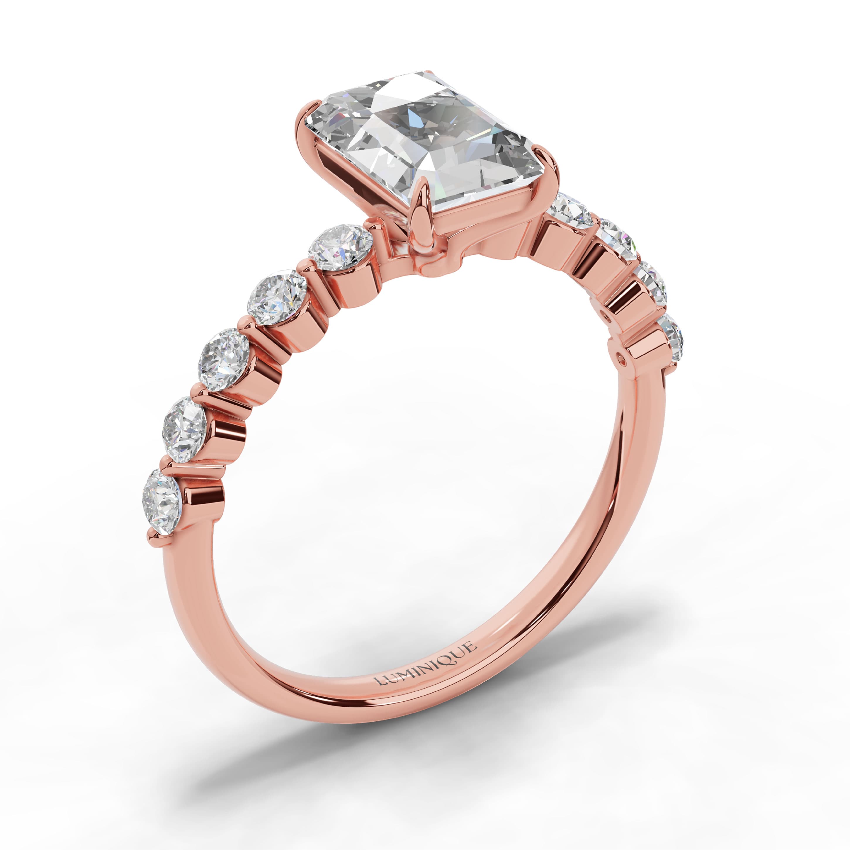 Frame Radiant Halo Ring